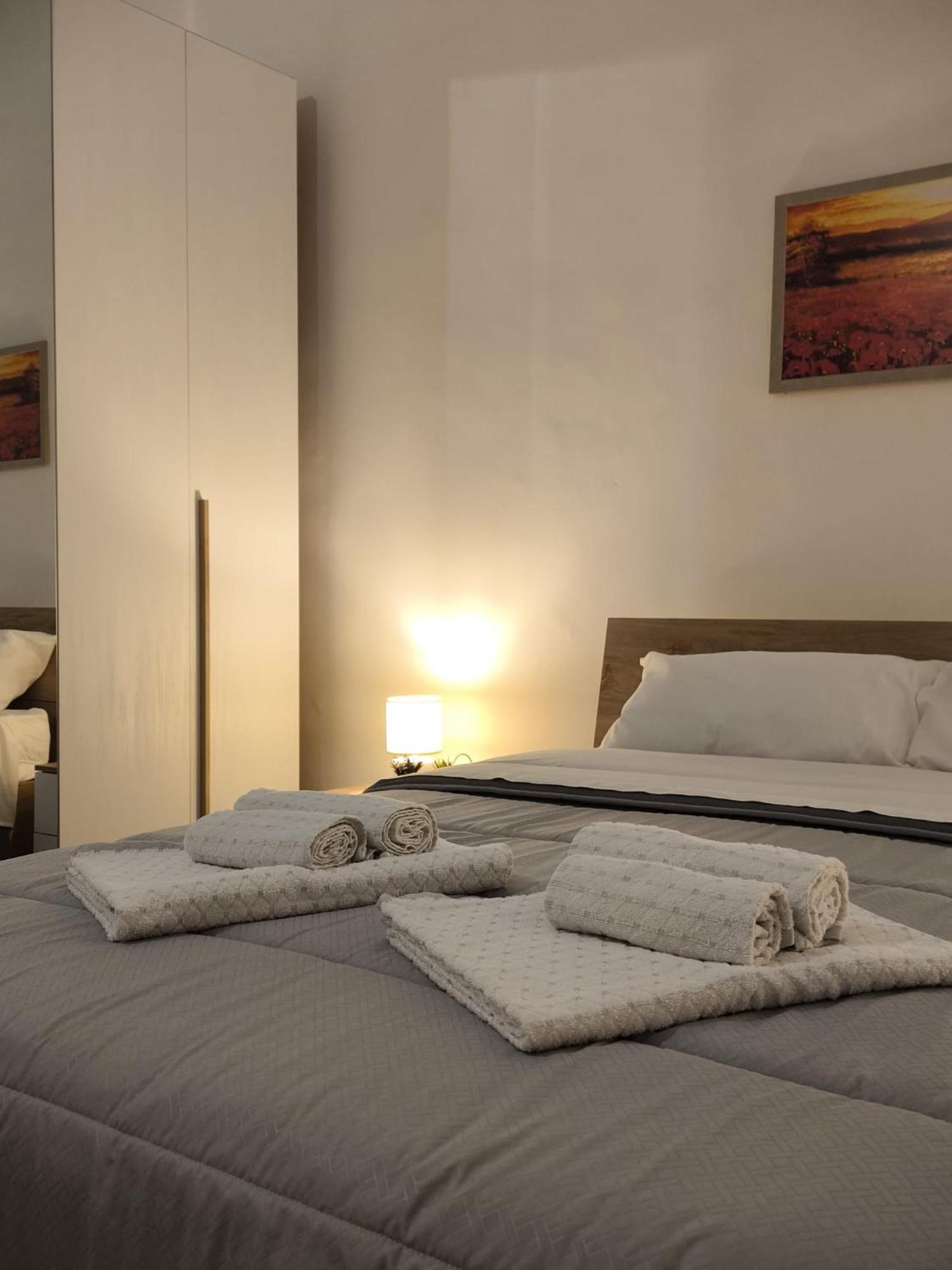 Opificio 11 House Apartment คาตาเนีย ภายนอก รูปภาพ